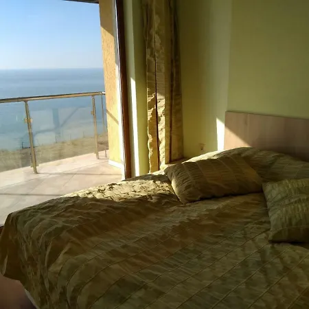 Private A12 In July Morning Seaside Apartment *