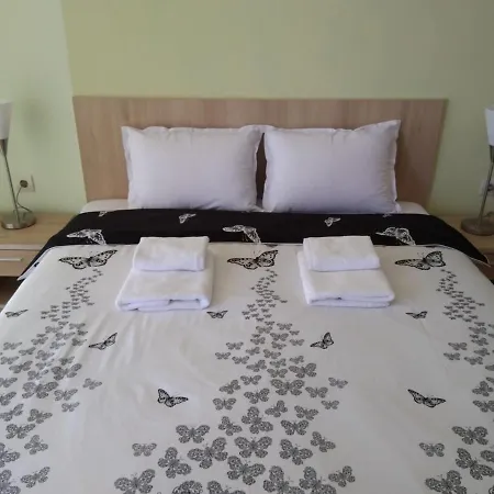 Private A12 In July Morning Seaside Apartment Kavarna